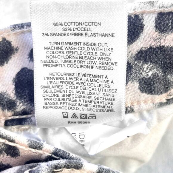 Express Shortie Leopard Denim Shorts - Picture 6 of 7